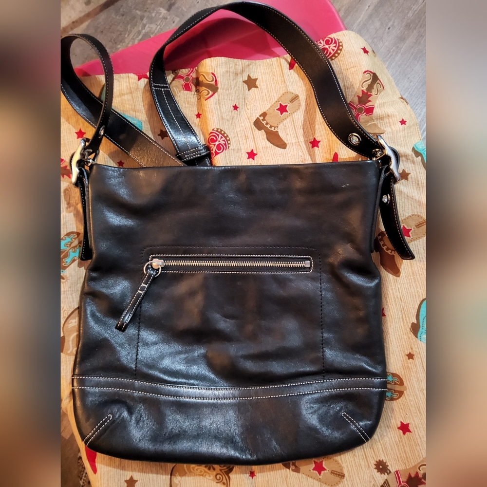 Women's Vtg Coach Black Leather Soho Bag with Serial #G04S 1414